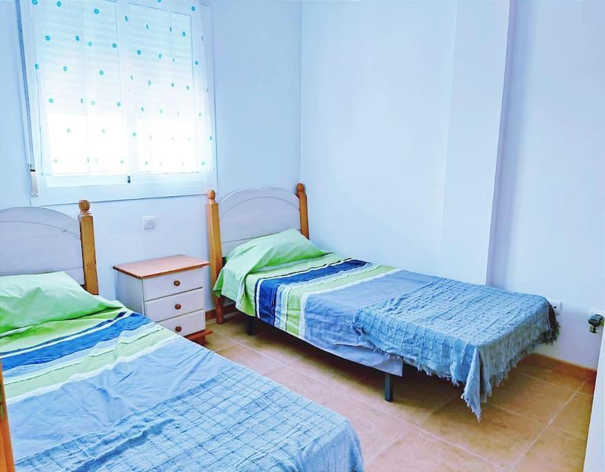 Casa Familiar A Pie De Piscina Villa Vera Ngoại thất bức ảnh